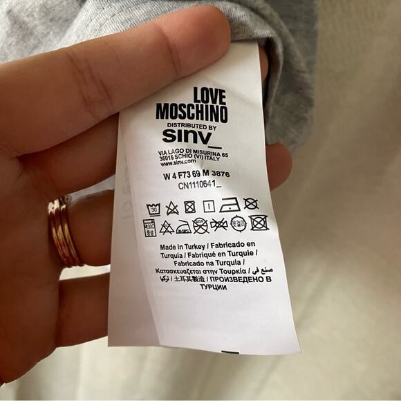 Love Moschino NWT Heart Jump Rope Print Designer Tee Size 12‎ large new shirt - Picture 7 of 9